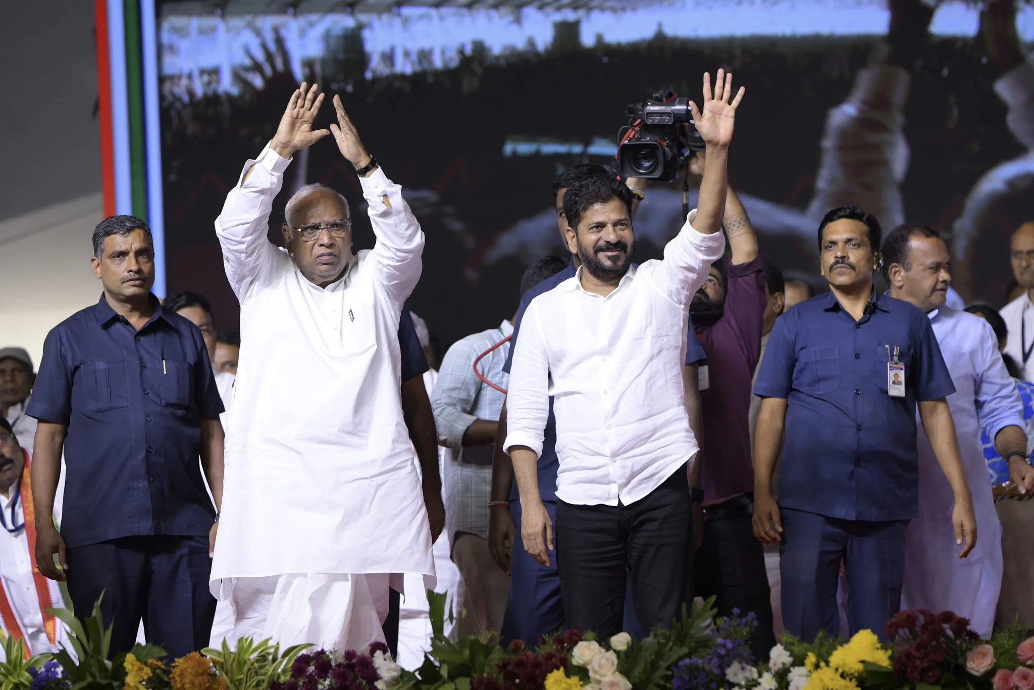 Mallikarjun Kharge Visits Hyderabad